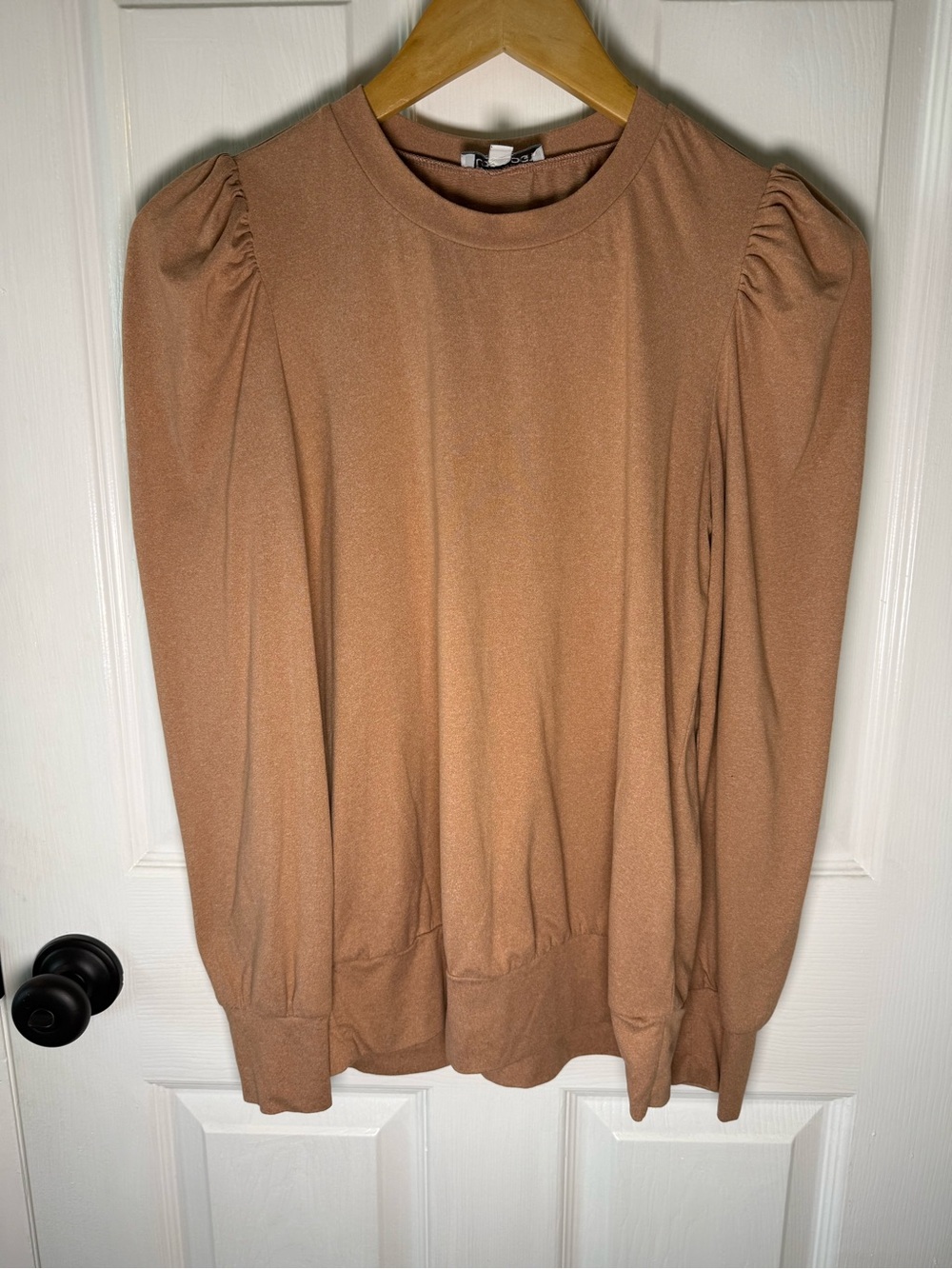 Women’s Puff Sleeve Top in Dusty Rose 🌹